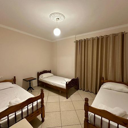 Rias Seaside Apartments Vlore Bagian luar foto