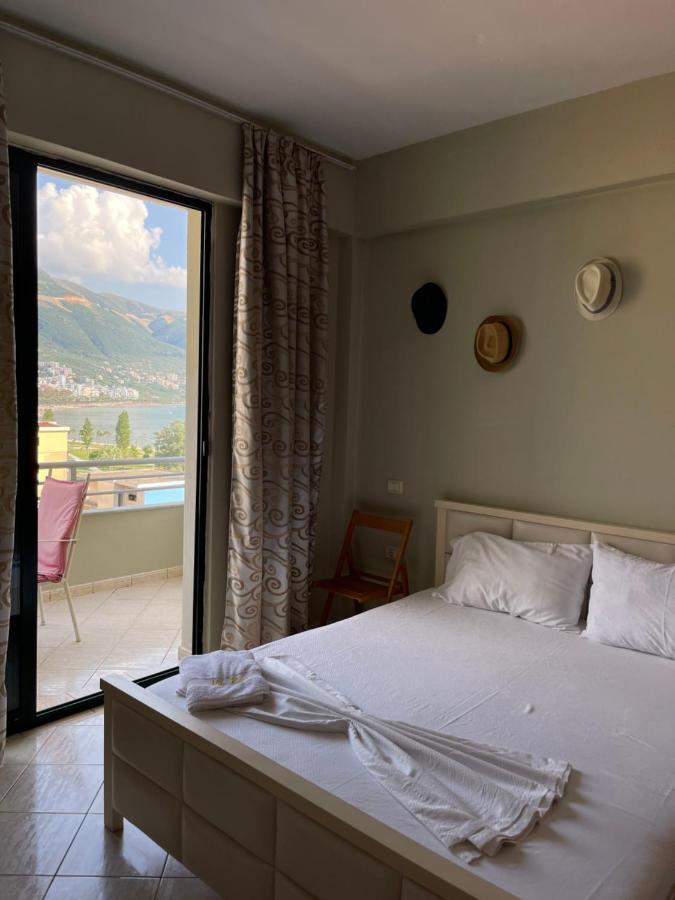 Rias Seaside Apartments Vlore Bagian luar foto