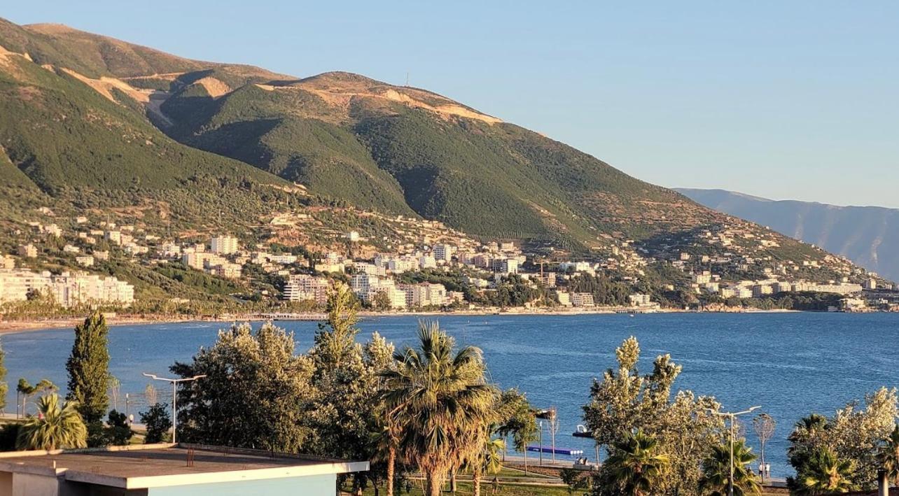 Rias Seaside Apartments Vlore Bagian luar foto