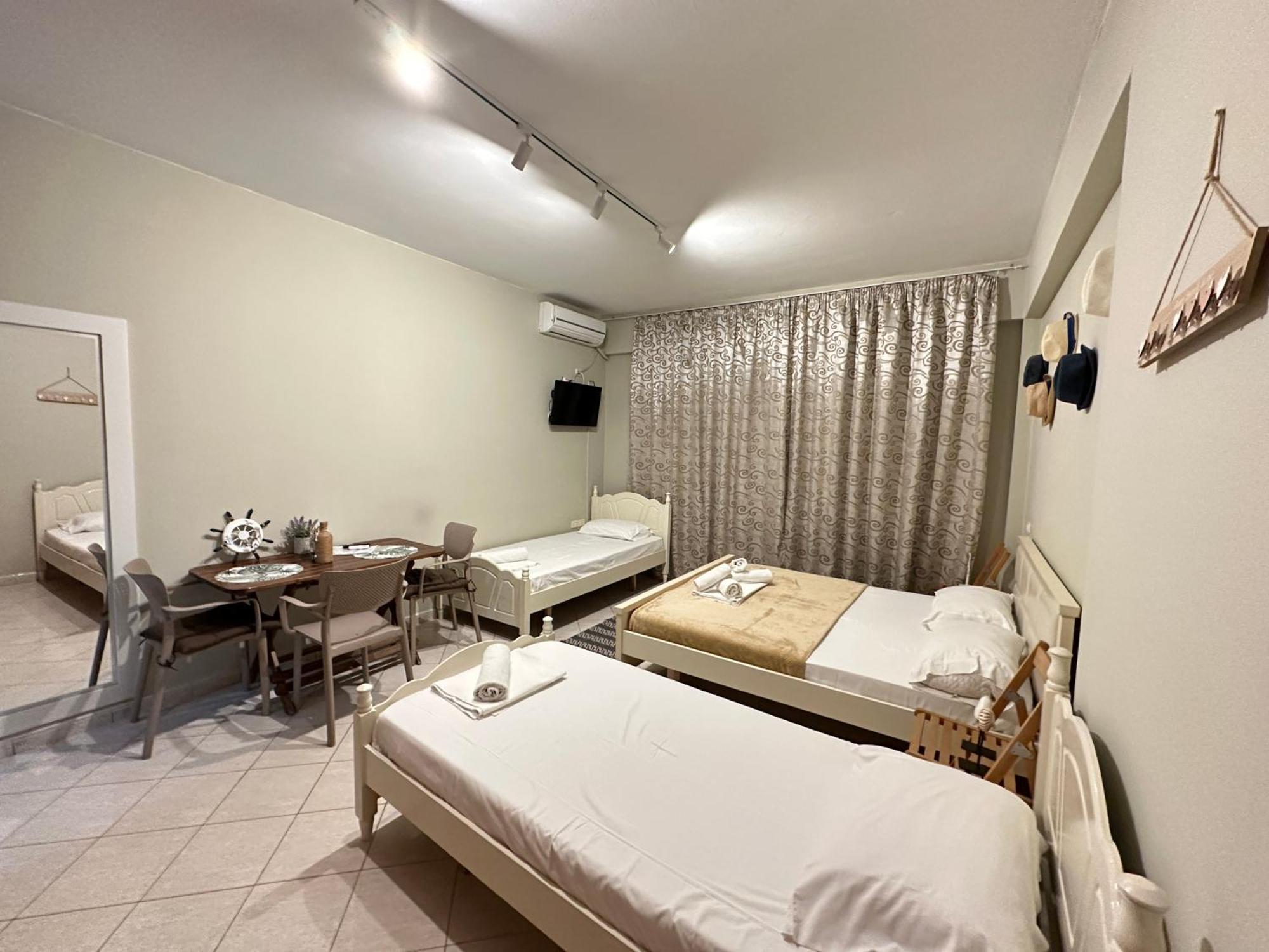Rias Seaside Apartments Vlore Bagian luar foto