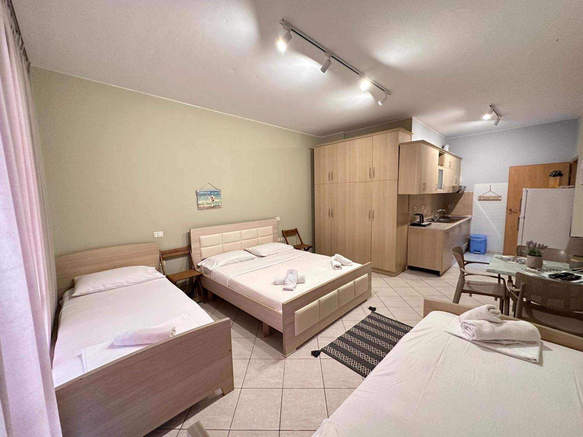 Rias Seaside Apartments Vlore Bagian luar foto