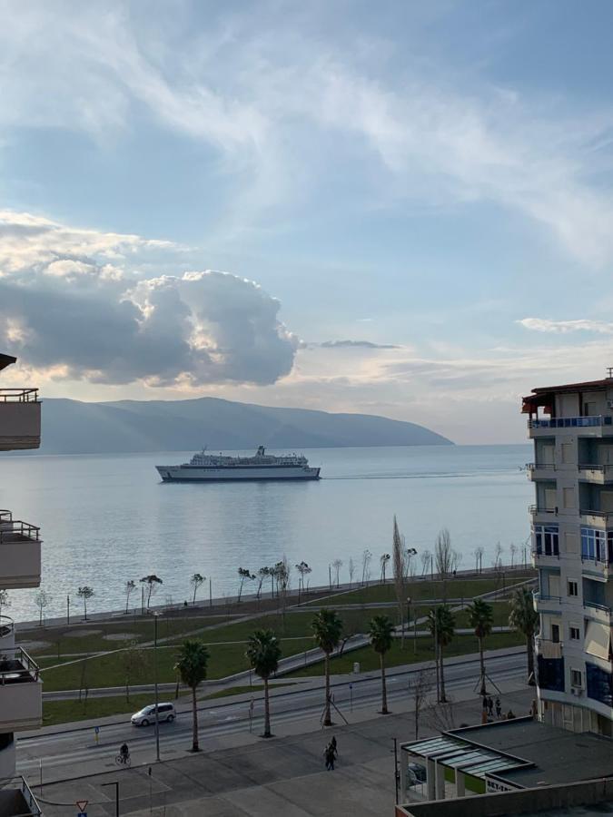 Rias Seaside Apartments Vlore Bagian luar foto